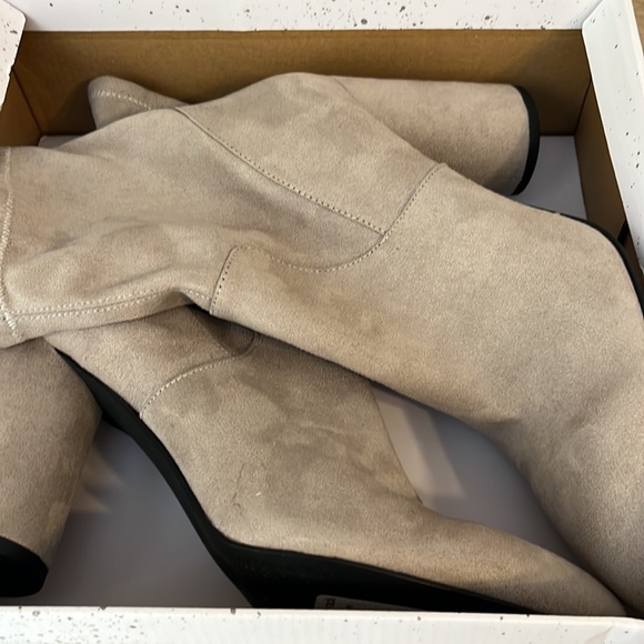 Ankle Boots w/ 4” Heel - Picture 6 of 6